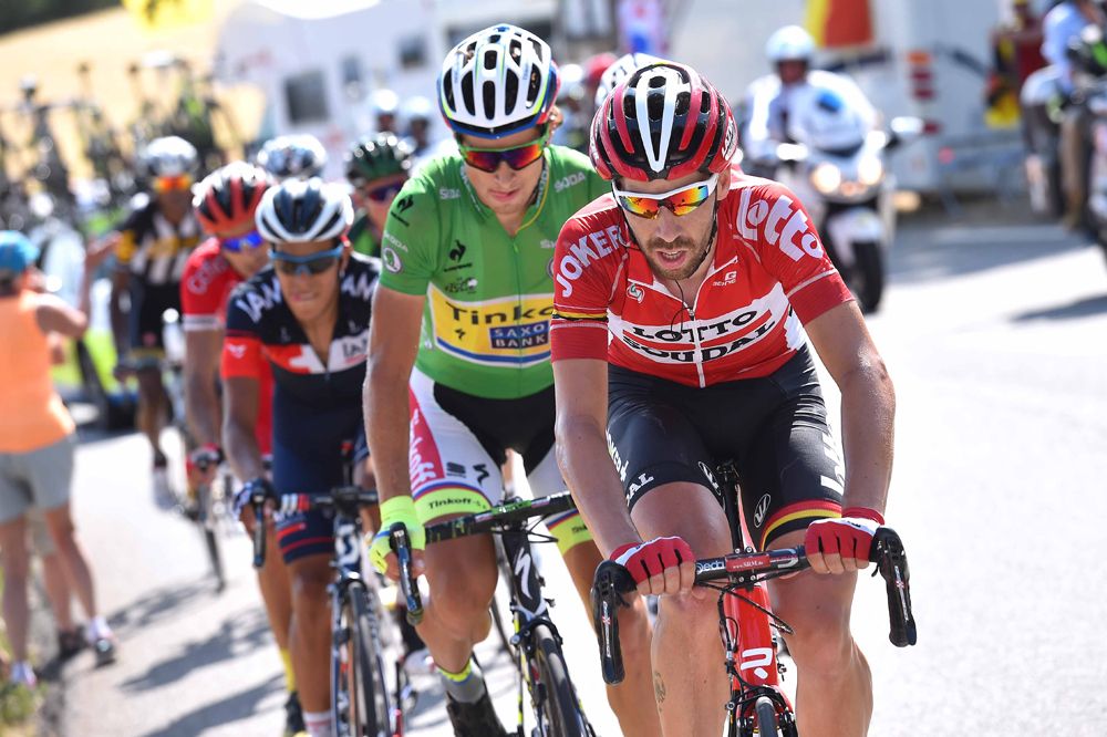 Thomas De Gendt (Lotto Soudal) sets the pace