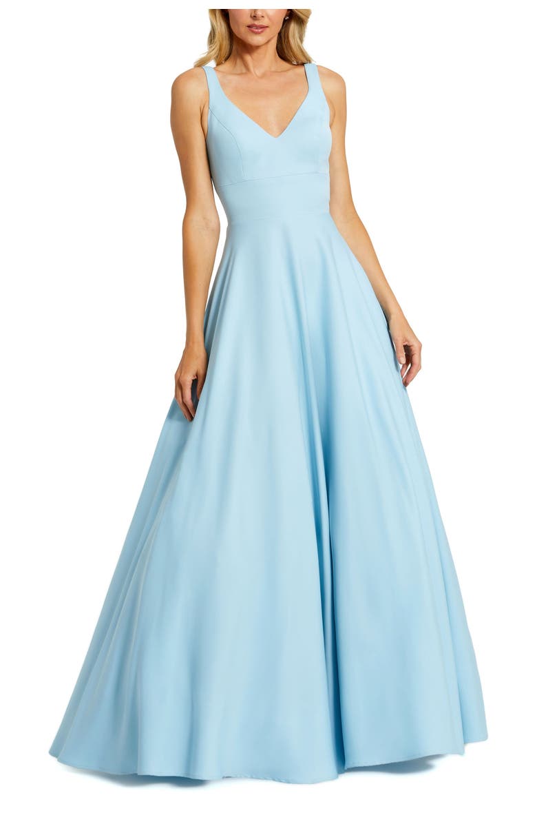 Classic Sleeveless A-Line Gown With Pockets