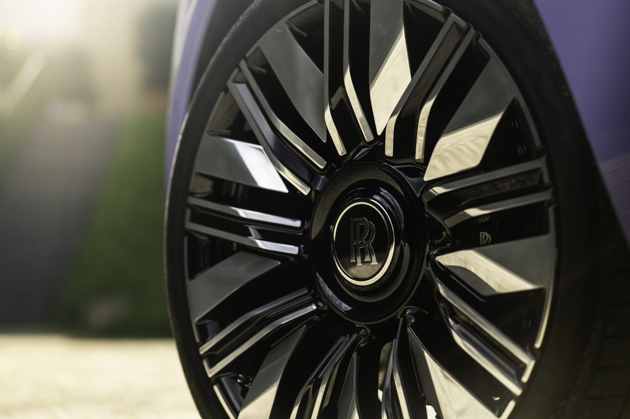 Images of the Rolls Royce Ghost II