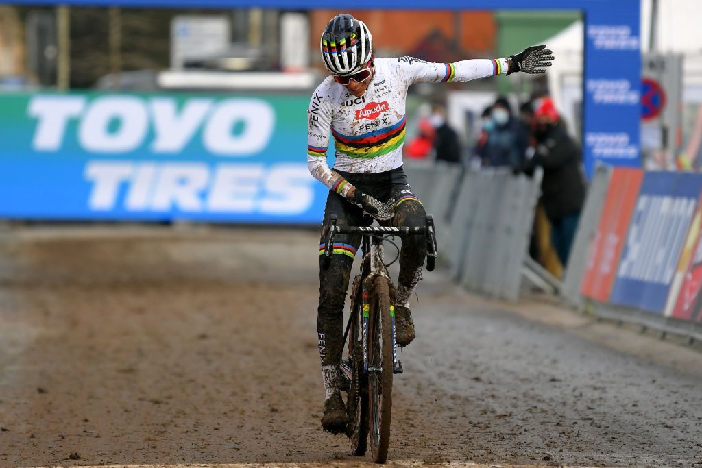 OVERIJSE BELGIUM JANUARY 24 Arrival Ceylin Del Carmen Alvarado of The Netherland and Team AlpecinFenix Celebration during the 61st Druivencross World Cup 2021 Womens Elite UCICX CXWorldCup Ostend2021 on January 24 2021 in Overijse Belgium Photo by Luc ClaessenGetty Images