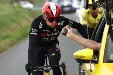 Jonas Vingegaard in black at Paris-Nice