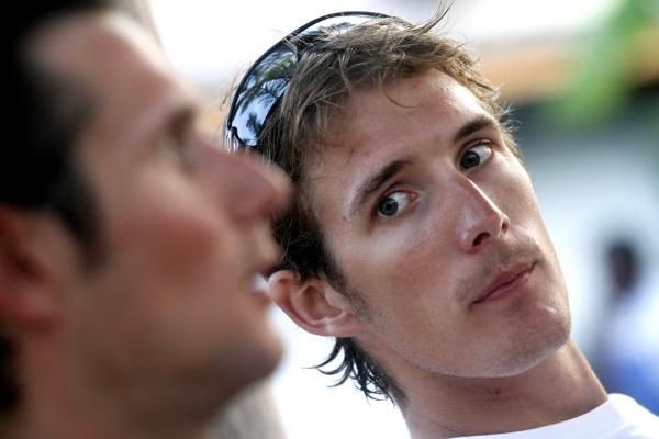 Big brother. Andy Schleck listens as Fr&auml;nk speaks.