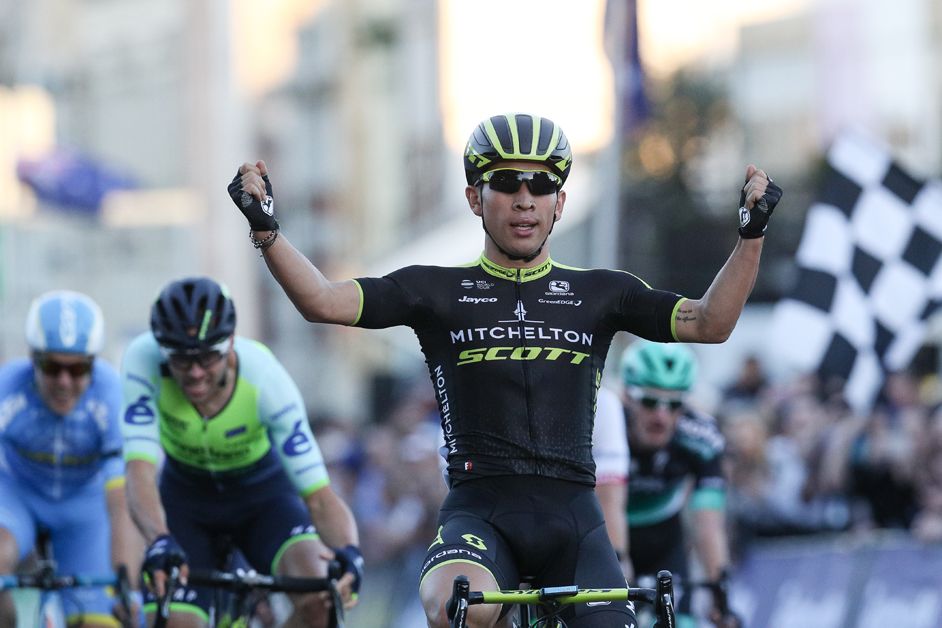 Caleb Ewan raises his arms for the first time in 2018