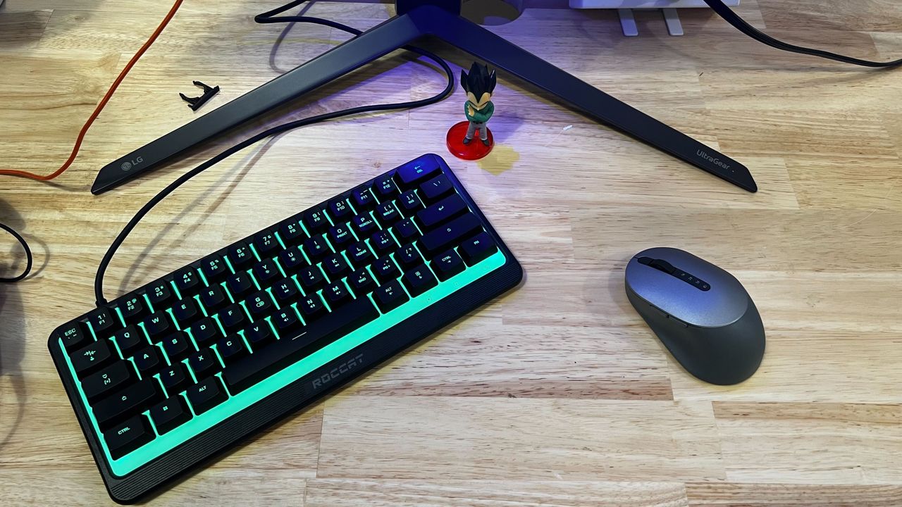 Roccat Magma Mini keyboard on desk.