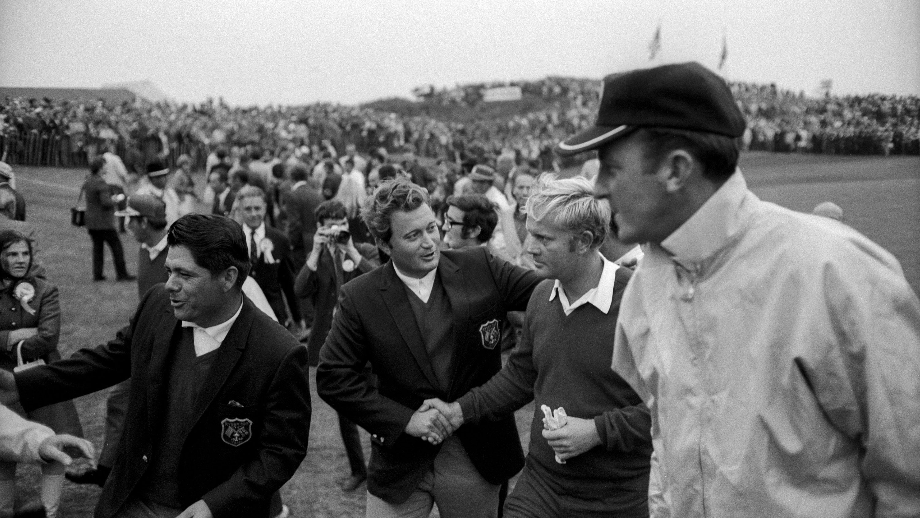 Ray Floyd shakes Jack Nicklaus&#039; hand at the 1969 Ryder Cup