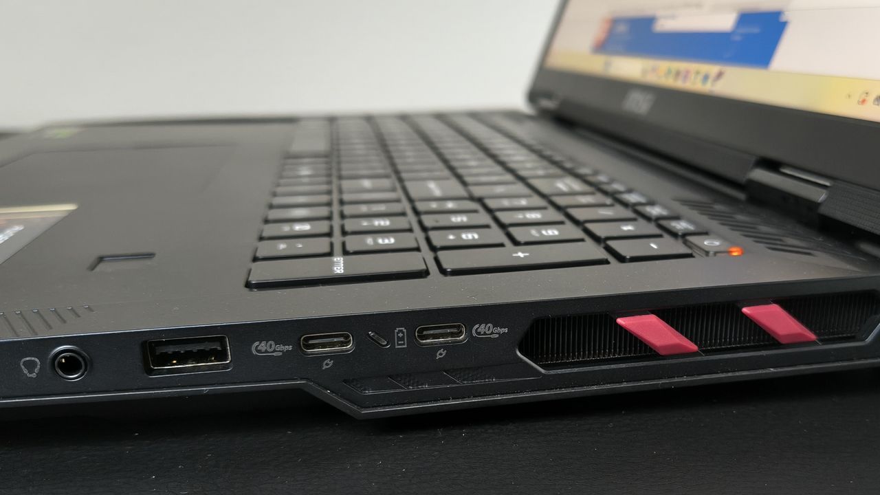 MSI Raider A18 HX