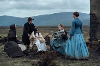 Josie Walker as Sister Michael, Toby Jones as Dr McBrearty, Kíla Lord Cassidy as Anna O’Donnell, Niamh Algar as Kitty O’Donnell, Florence Pugh as Lib Wright in The Wonder.