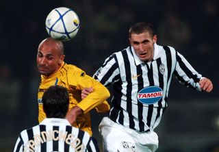 Juventus' Giorgio Chiellini goes up for a header against Modena in Serie B, 2007