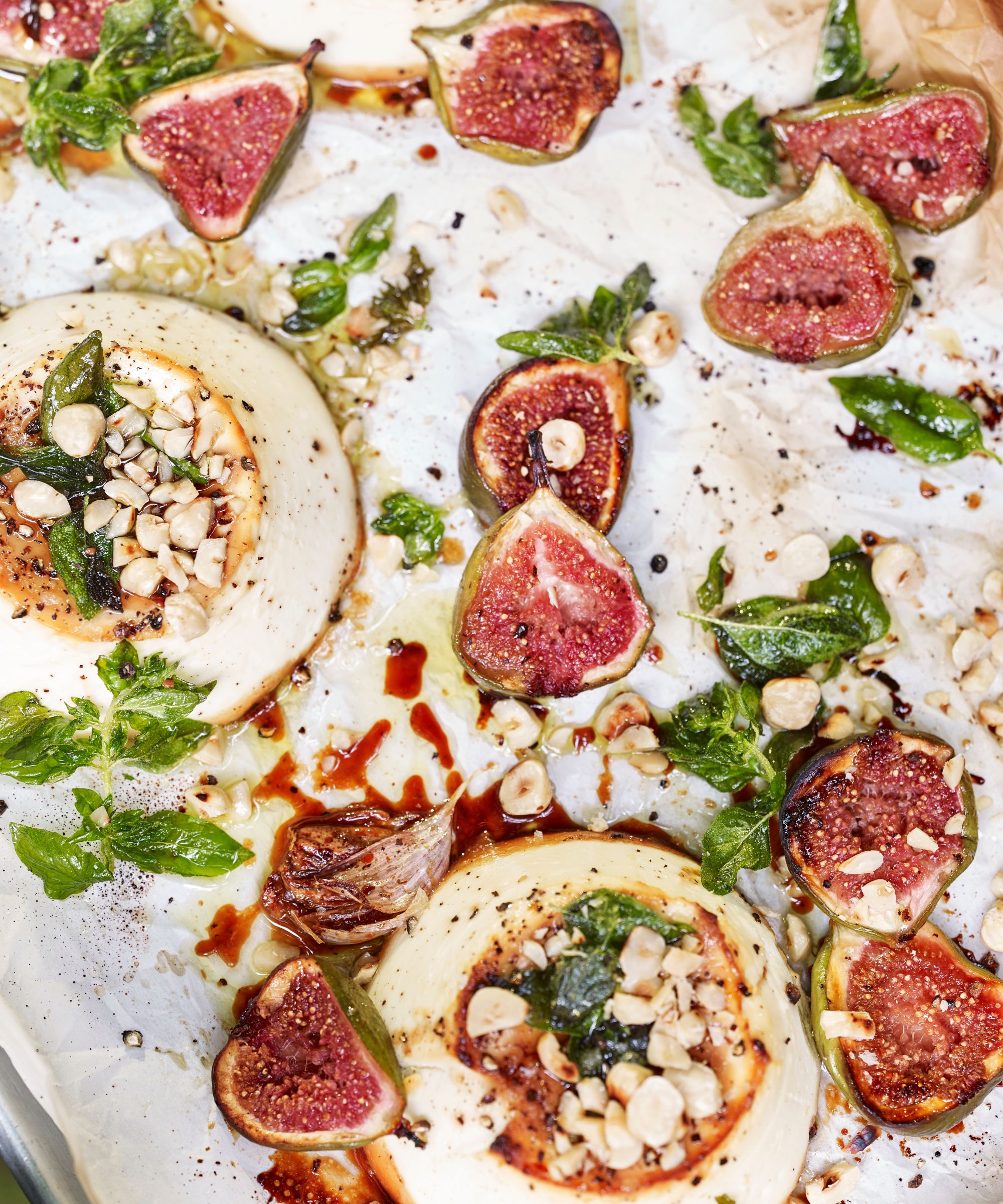 Baked ricotta with honey and figs