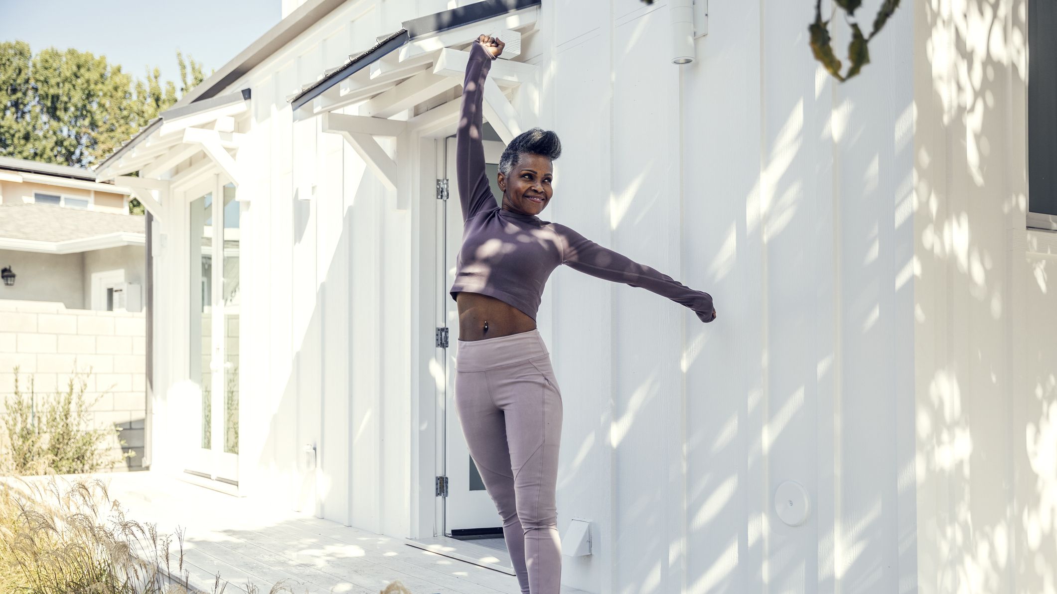 Barre is one of the best types of exercise you can do to promote healthy aging, says an expert instructor—start with these three moves - Fit&Well