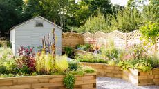 low maintenance garden ideas: raised beds WoodBlocX