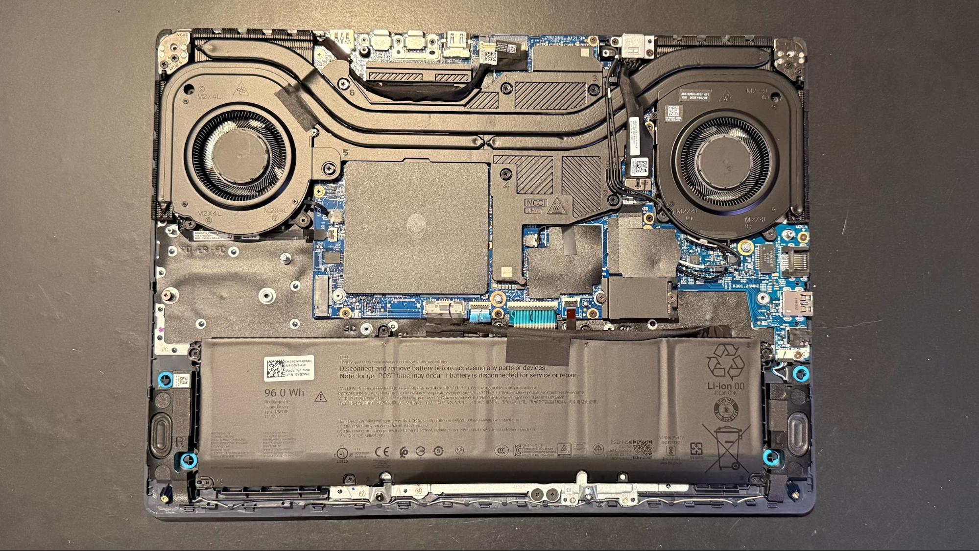 Alienware 16 Aurora