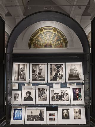 Chronological arrangement in museum