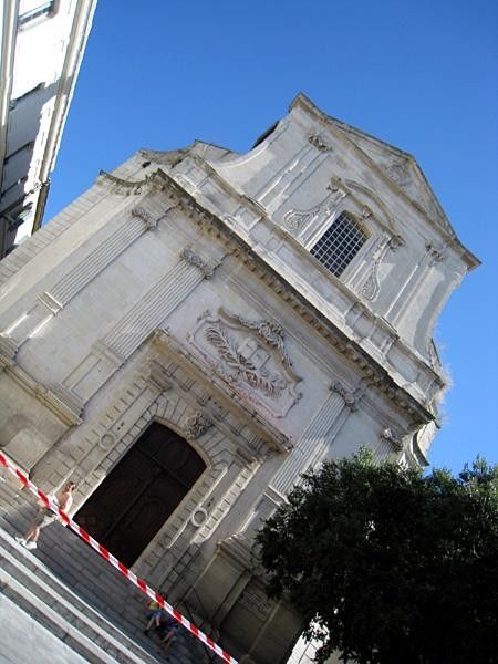 N&icirc;mes