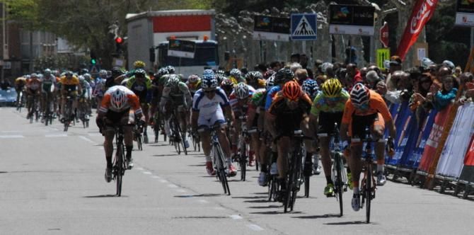 Juanjo Lobato hits the front for the sprint