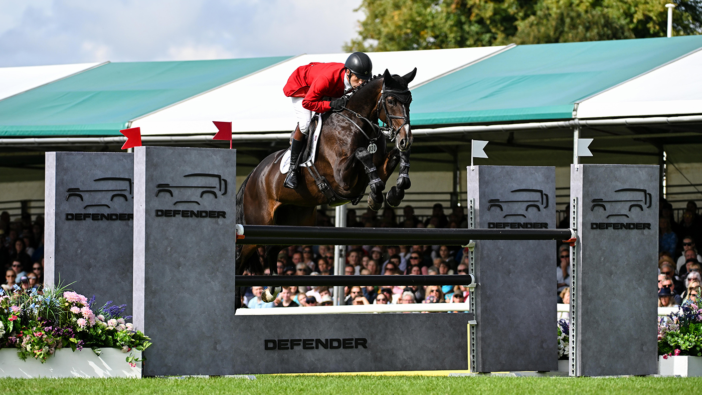 Burghey Horse Trials special prizes: best mare Cavalier Crystal