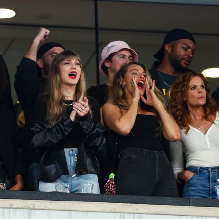 Taylor Swift at the Chiefs/Jets game