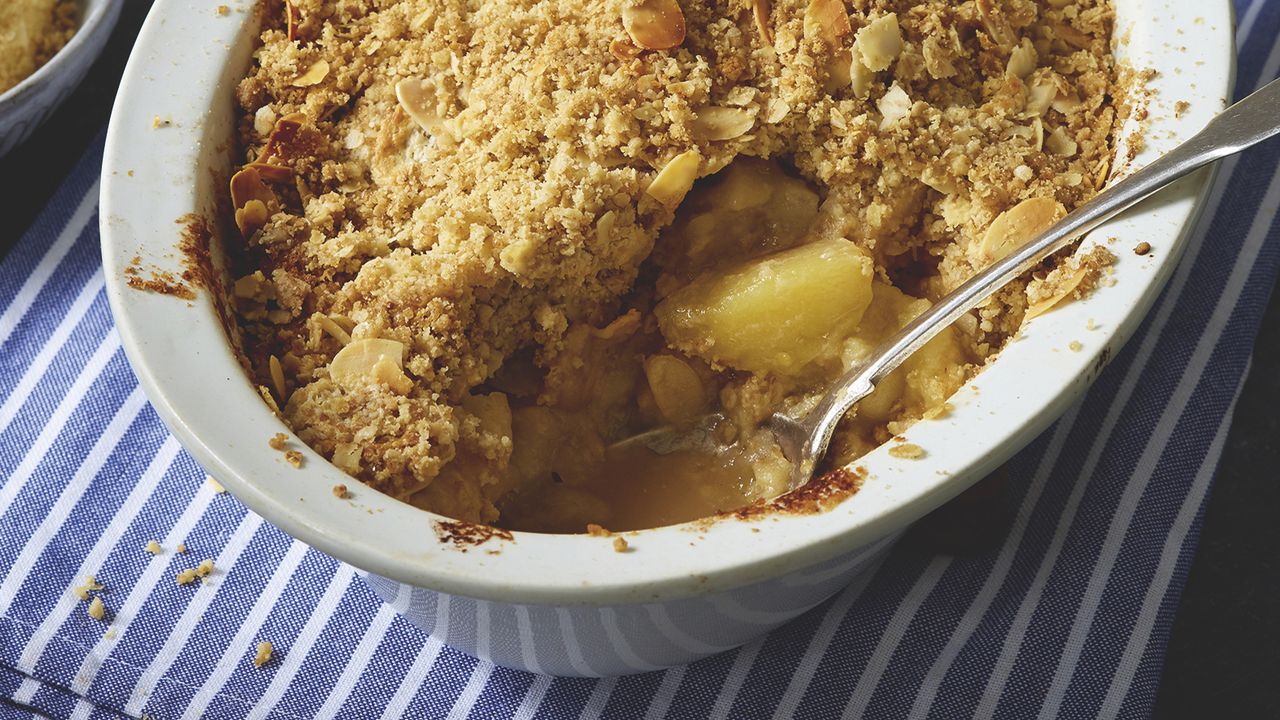 apple and almond crumble