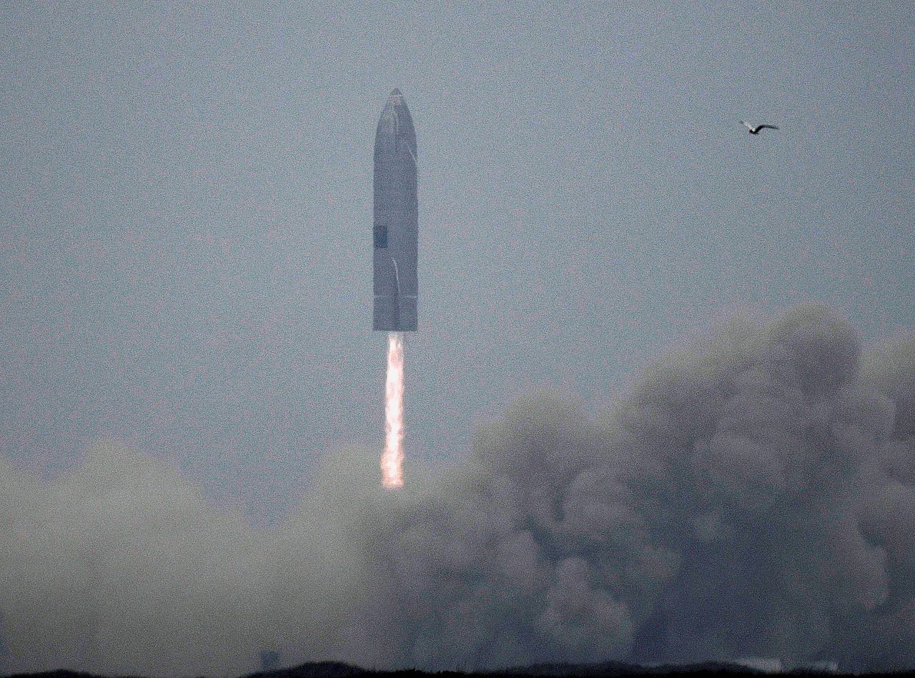 The SpaceX Starship prototype takes off.