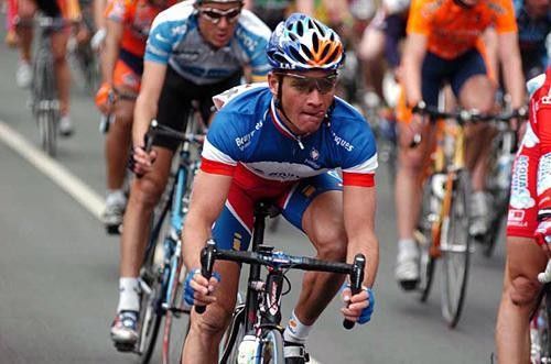 Tongue is out: Thomas Voeckler (Bouygues) concentrating