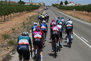 Realini biggest loser as echelons sort Vuelta Femenina GC ahead of mountains