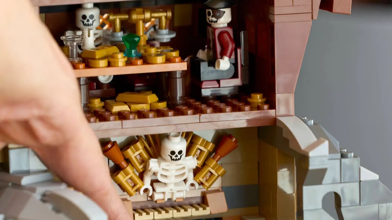 LEGO One-Eyed Willy in his treasure room and the bones piano in The Goonies LEGO set