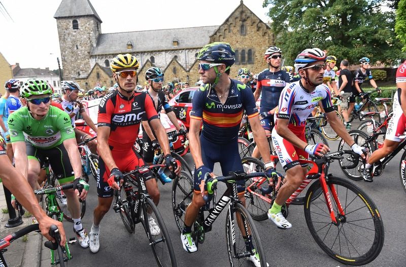 Alejandro Valverde looks around to see if racing can continue