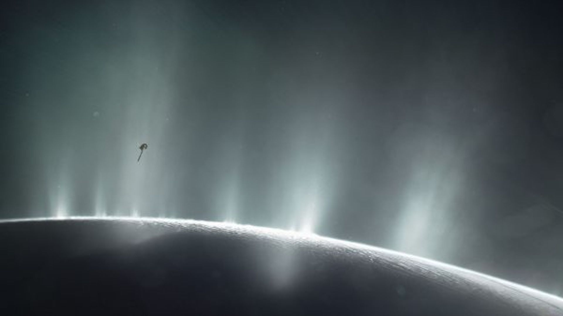 James Webb telescope discovers gargantuan geyser on Saturn's moon, blasting water hundreds of miles into space thumbnail