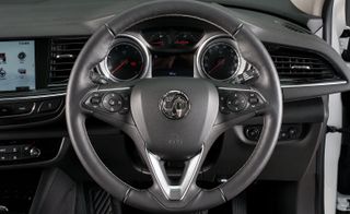 Driver's view in the Vauxhall Insignia Cross Tourer