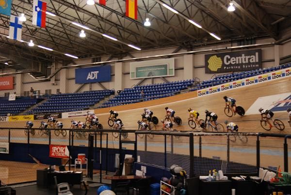 The women's scratch race final
