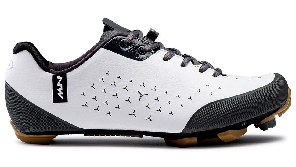 gravel riding shoes
