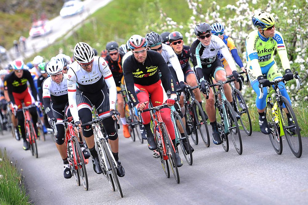 The bucnh at Tour des Fjords.
