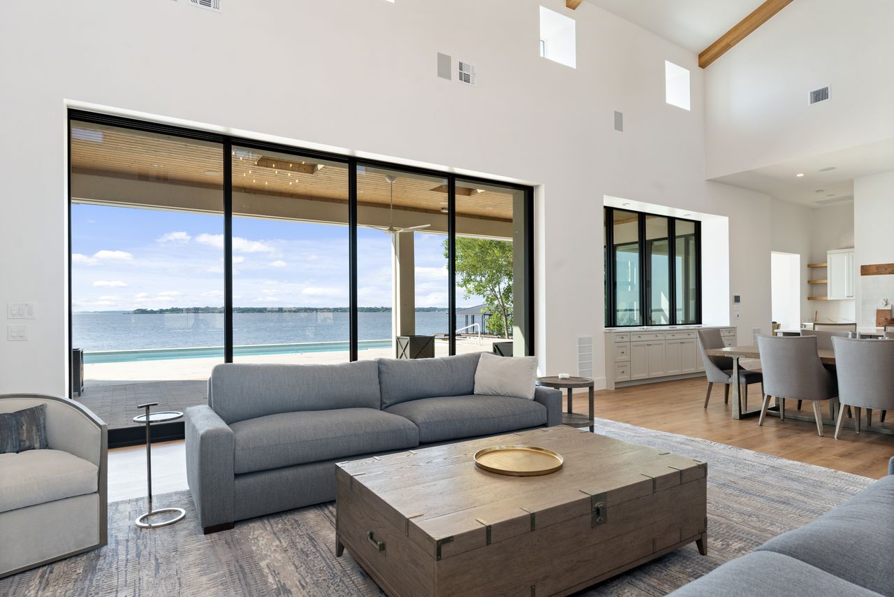 A home for sale in Cedar Creek Lake outside of Dallas, Texas.