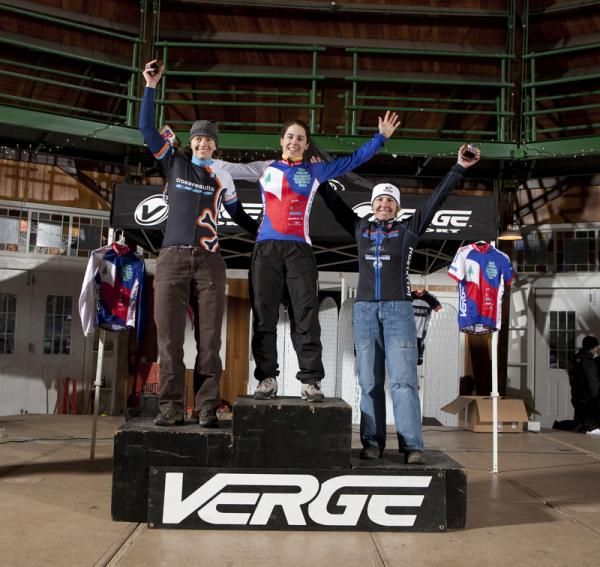 Elite Women series overall (L to R): Sally Annis, Andrea Smith, Laura Van Gilder.