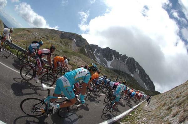 A day of climbing for the peloton.