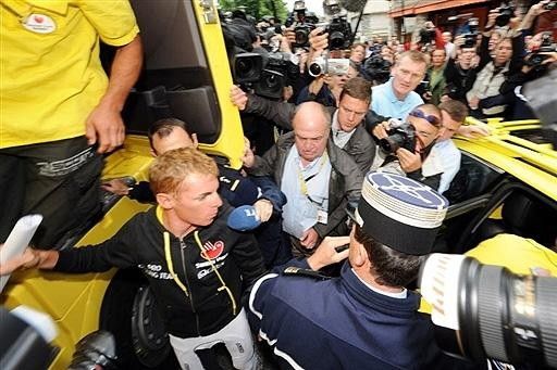 Riccardo Ricc&ograve; was taken away from the start of stage 12 in Lavelanet