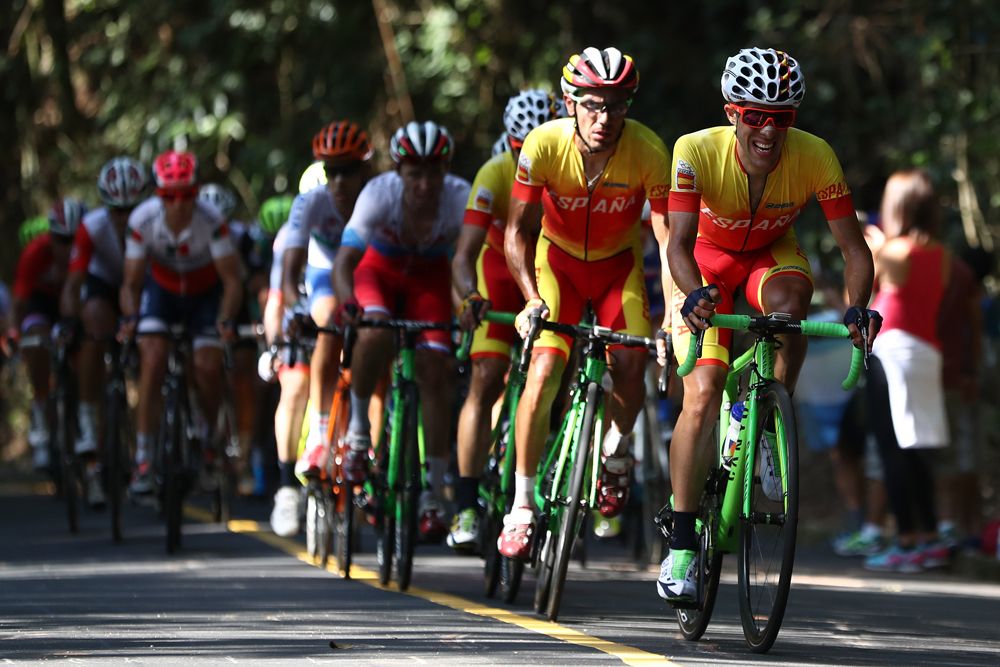 Spain set the pace in the Olympic road race