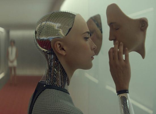 Ex Machina - Alicia Vikander as stunning android Ava