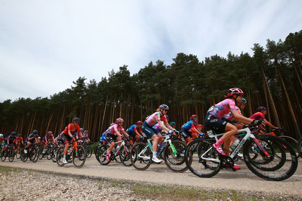LAGUNAS DE NEILA SPAIN MAY 22 Sarah Roy of Australia and Team CanyonSRAM Racing Kristabel DoebelHickok of United States and Team EF Education Tibco Svb and a general view of the peloton competing during the 7th Vuelta a Burgos Feminas 2022 Stage 4 a 1251km stage from Covarrubias to Lagunas de Neila 1867m VueltaBurgos BurgosFem UCIWWT on May 22 2022 in Lagunas de Neila Spain Photo by Gonzalo Arroyo MorenoGetty Images