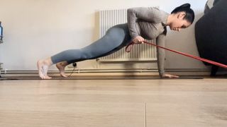 5 upper body strength exercises for beginners using just one resistance band