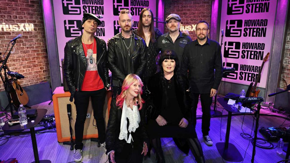 Watch Heart play Led Zeppelin's Going To California on the Howard Stern ...