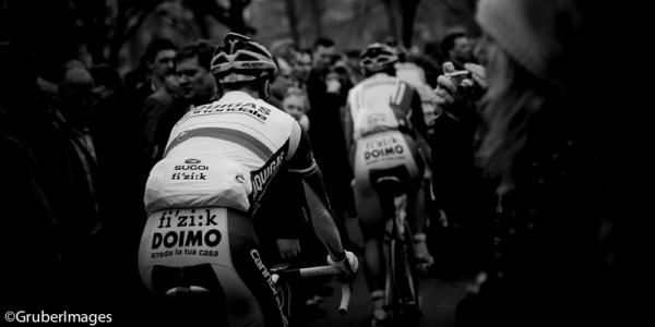 Peter Sagan (Liquigas) makes his way to the start