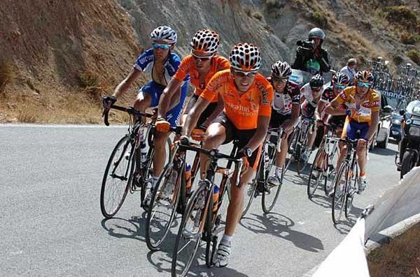 Euskaltel was making the pace and were rewarded with the stage victory by Samuel S&aacute;nchez (Euskaltel-Euskadi)