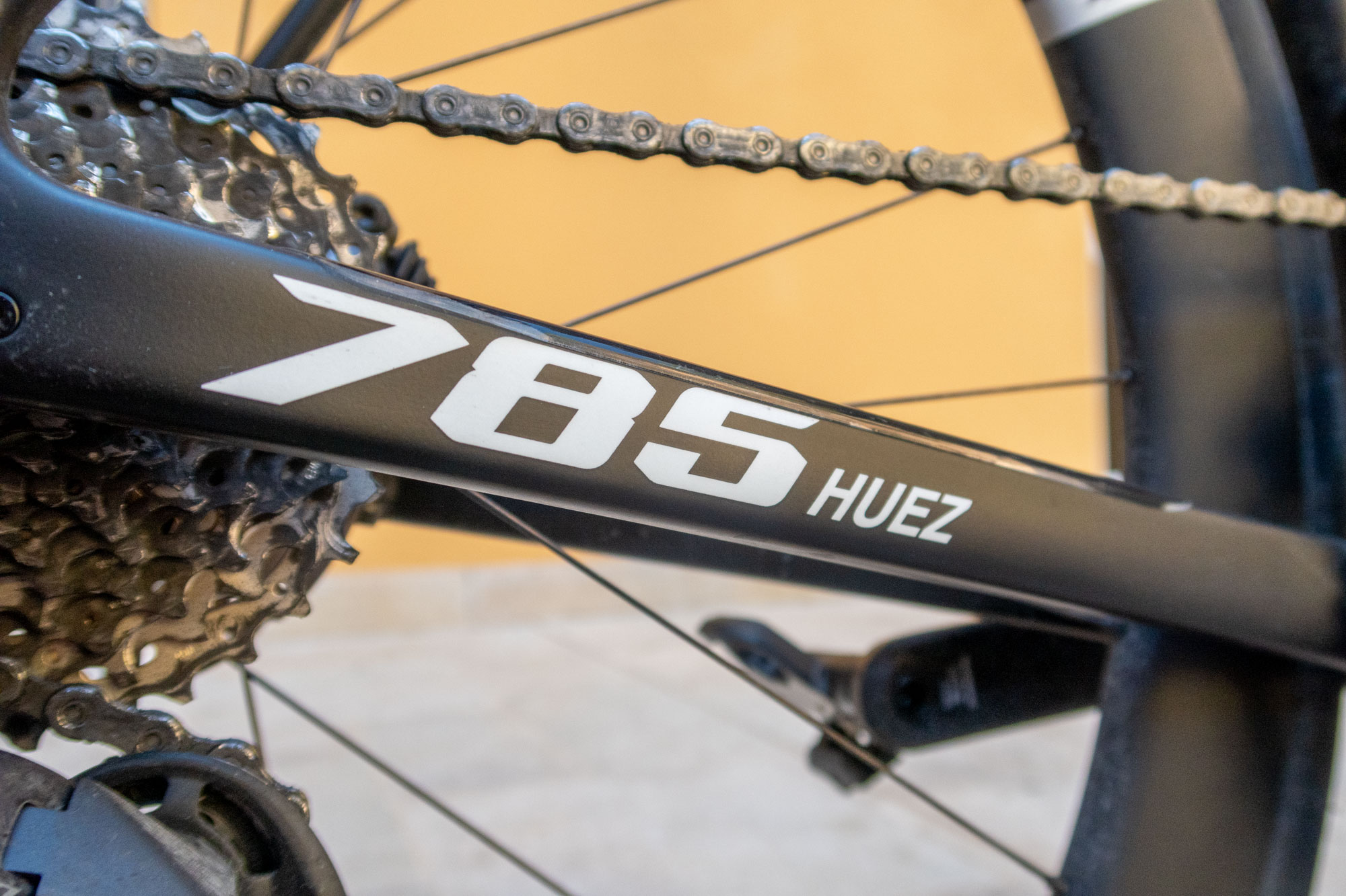 Look Huez chainstay with prominent 785 Huez logo