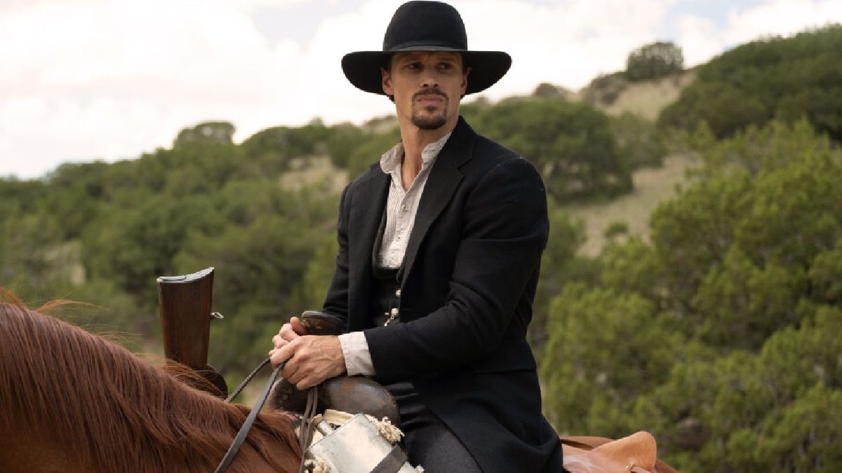 3 Major Walker Independence Questions Following The Tense Fall Finale