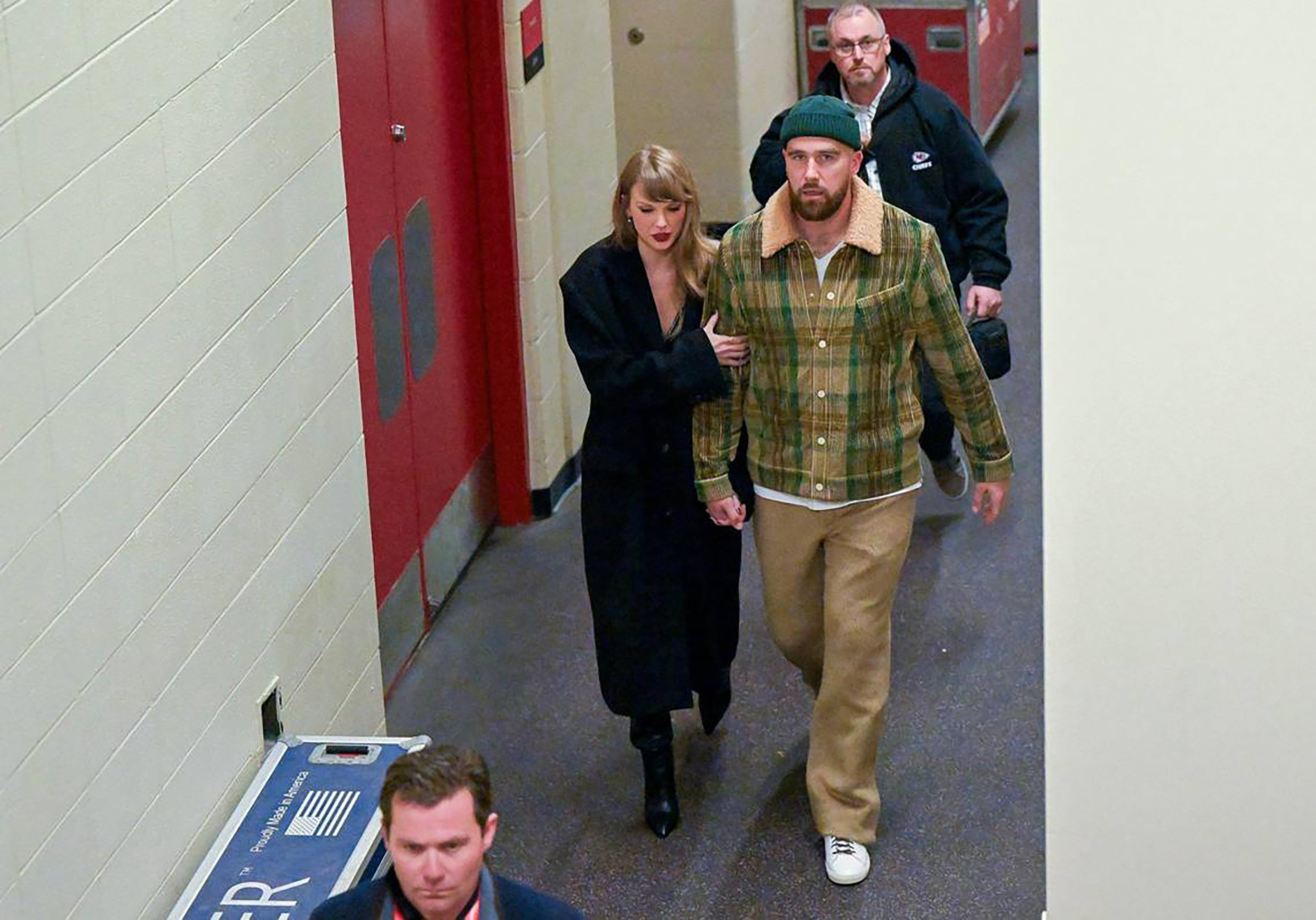 Taylor Swift with travis kelce after a Kansas City Chiefs game