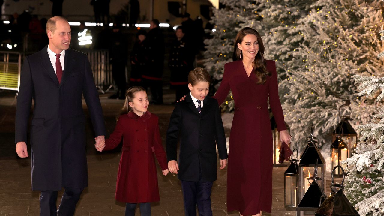 The Queen&#039;s sweet Christmas tree tradition is being continued by her great-grandchidren, Prince George and Princess Charlotte - and it&#039;s rather cute