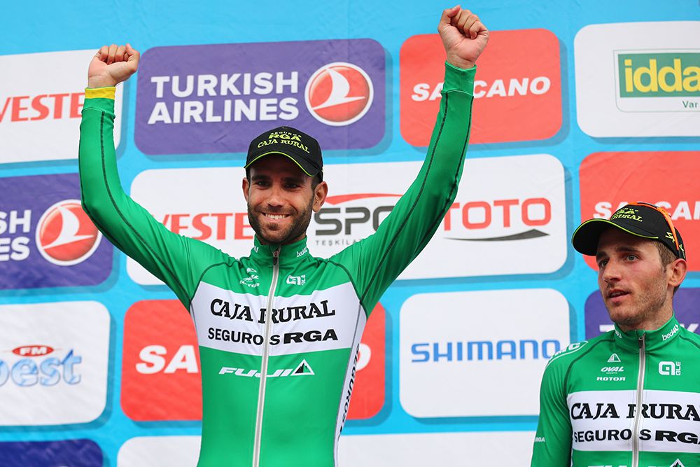 Luis Mas Bonet (Caja Rural) celebrates his stage win