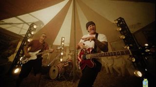 Blink-182 Edging video