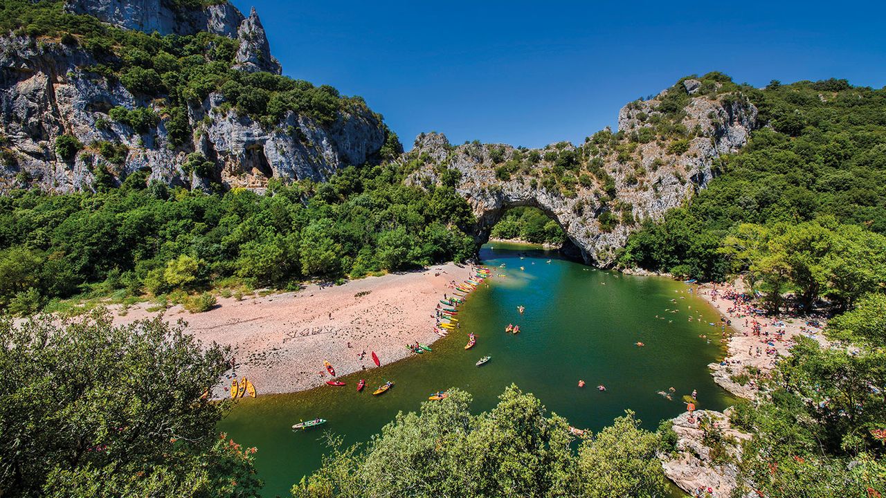 Pont d&amp;#039;Arc, River Ardeche